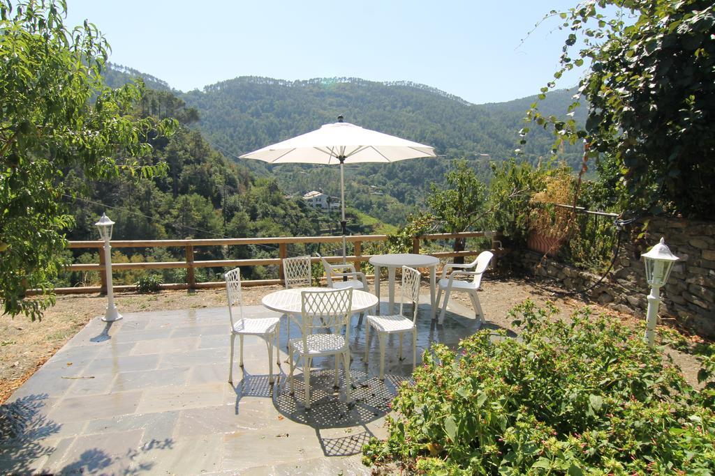 5 Lands Yellow Cottage Levanto Exterior photo
